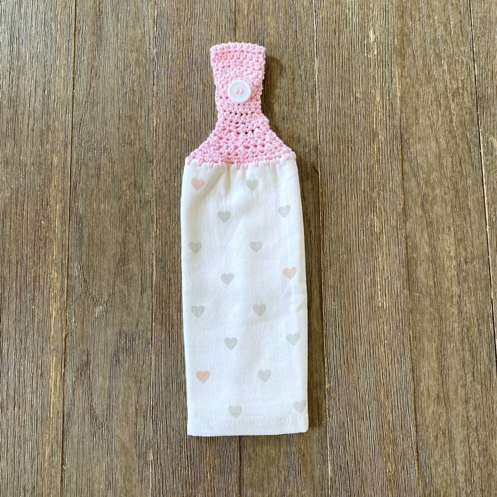 Crochet top hanging towel